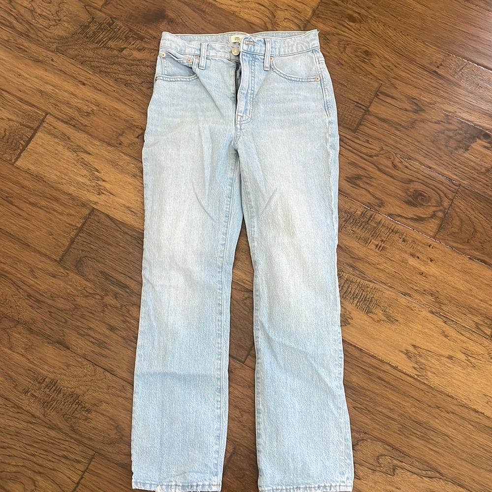 Women’s Madewell slim Demi boot, cut short light washed jeans size 00